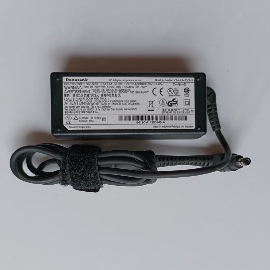 16V 4.06A Panasonic CF-SZ Series AC Adapter Power Supply